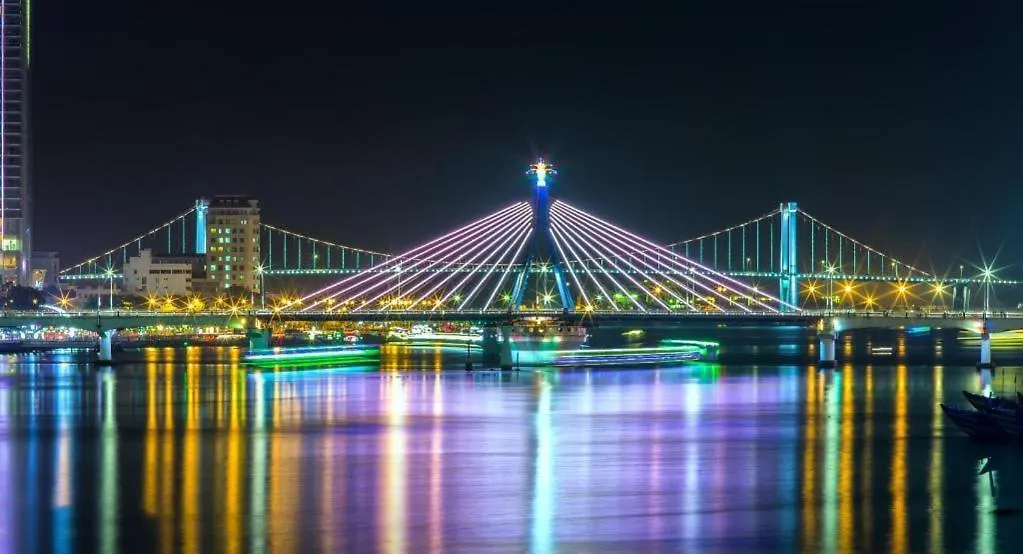 **  Oyo 553 Truong Giang Hotel Da Nang Vietnam